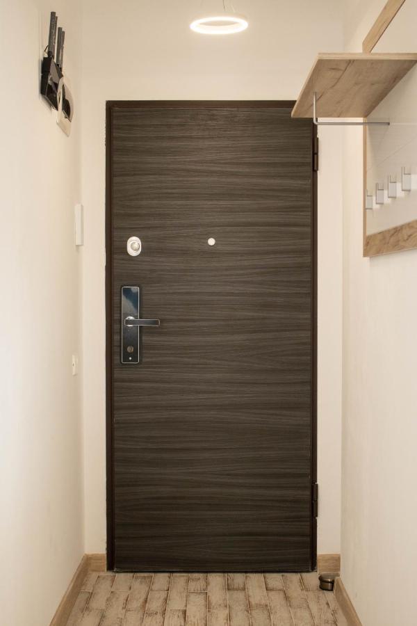 Yzza Apartament Năvodari Zewnętrze zdjęcie